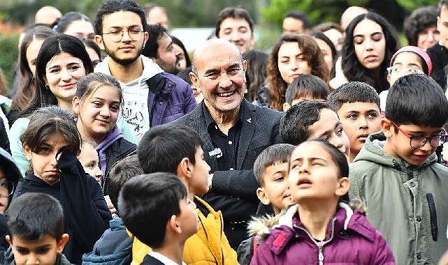 Lider Soyer “Mahallede Dayanışma Var” gençleriyle buluştu