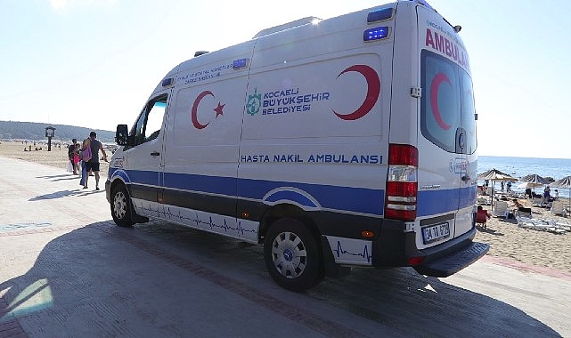 Mavi ambulanslar sıhhat için mekik dokudu