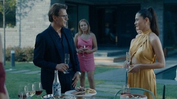 Netflix, başrollerinde Funda Eryiğit, Alperen Duymaz ve Mehmet Günsür’e yer veren Kül’ün fragmanını paylaştı