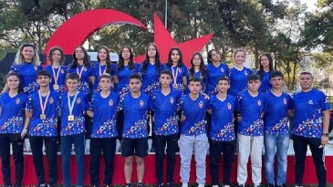 Oryantiring Atletleri Şehitlerimizin Anısına Yarıştı