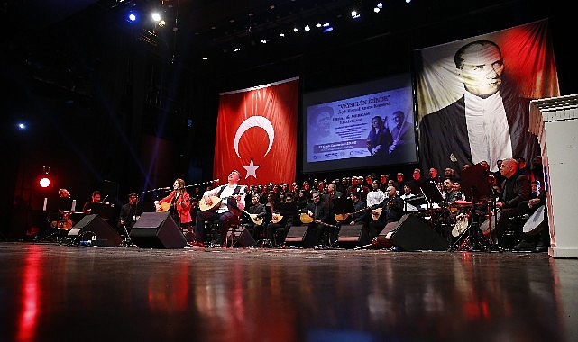 AKM’de türkü dolu gece