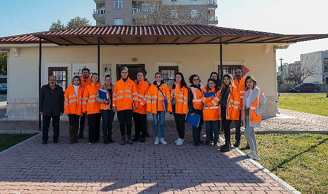 Antalya Büyükşehir sel bölgesinde vatandaşların gereksinimleri karşılanıyor