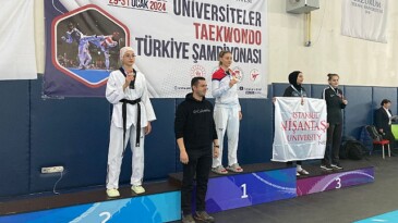 DEÜ’lü Tekvandocu Türkiye şampiyonasından Gümüş madalya ile döndü
