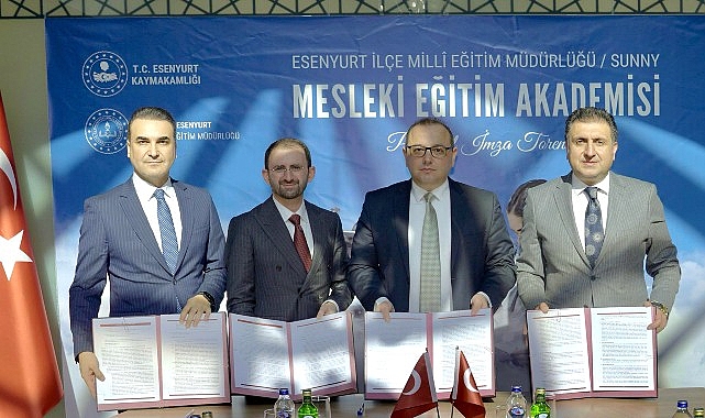 Esenyurt İlçe Ulusal Eğitim Müdürlüğü – Sunny Mesleksel Eğitim Akademisi’nin Birinci İmzaları Atıldı