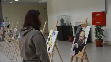 EÜ İrtibat Fakültesinde “Uluslararası Kolaj Sergisi” açıldı