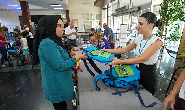 Gaziemir’de zorluklar toplumsal hizmetlerle aşılıyor