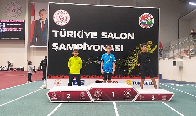 Gemlik atletizmde muvaffakiyete koşuyor