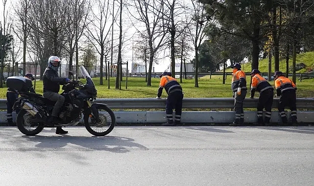 İBB’nin ‘Motorcu Dostu Bariyer” Çalışmaları Sürat Kesmeden Devam Ediyor