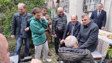 İhsaniyelilerden Ali Yıldırım Sezer’e tam takviye