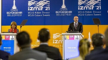 İzmir Kültür Fonunda mükafatlar sahiplerini buldu