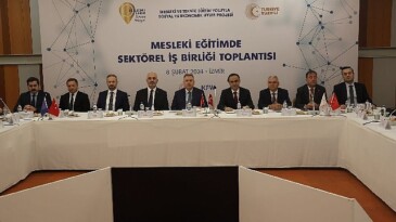 İzmir’de ‘Mesleki Eğitimde Sektörel İş Birliği Toplantısı’ Düzenlendi