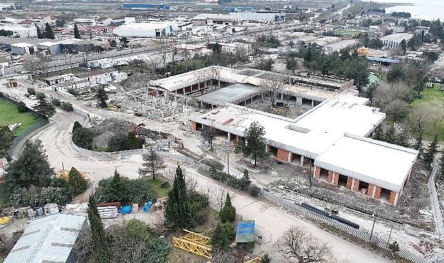 İzmit Manisiz Ömür Merkezi yükseliyor