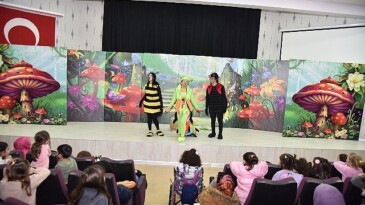 Kartepe’de çocuklar doyasıya eğlendi