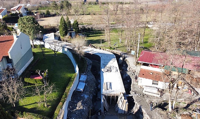 Kocaeli Büyükşehir Belediyesi İSU Genel Müdürlüğü; kentin her noktasında altyapı yatırımlarına aralıksız devam ediyor.