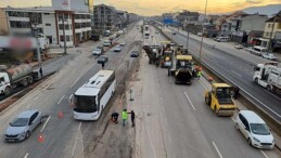 Köseköy Koridoru Alikahya Stadyum ilişki yolu çalışmaları kapsamında D-100 İstanbul istikametinde asfalt ve yol çizgi imalatları tamamlandı