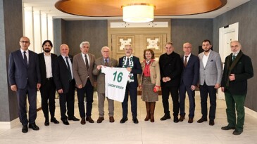 Lider Fazilet: Bursaspor’a topyekun dayanak olunmalı