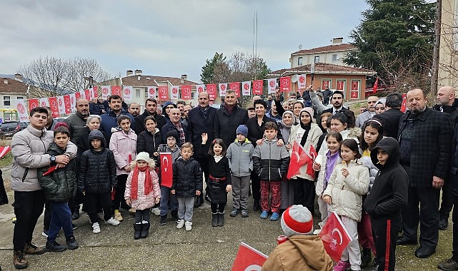 Lider Sezer, “Gölcük için gecemizi gündüzümüze katıyoruz”