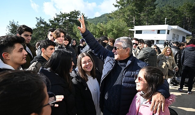 Lider Topaloğlu’ndan öğrencilere tepede motivasyon aktifliği