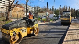 Osmangazi’de asfalt mesaisi sürat kesmiyor