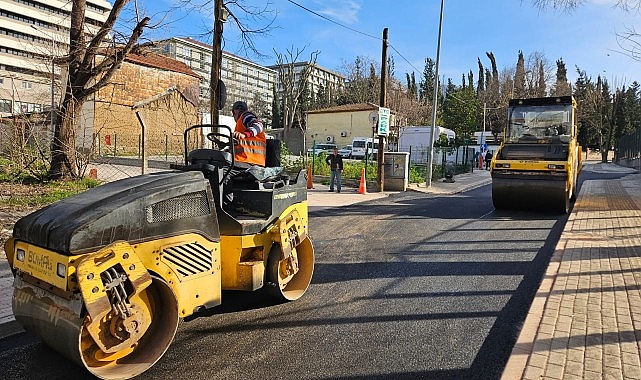 Osmangazi’de asfalt mesaisi sürat kesmiyor