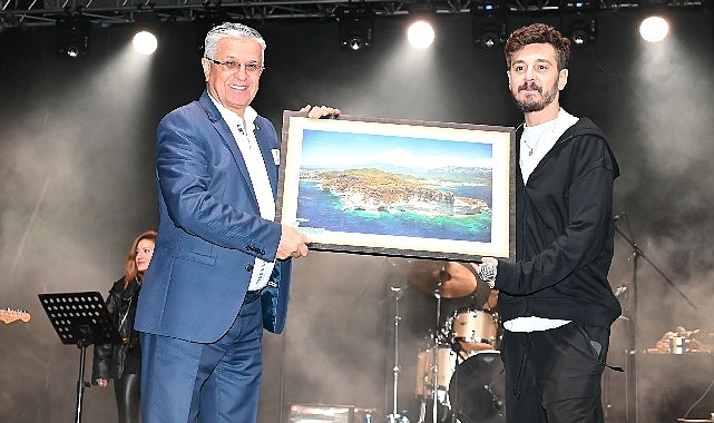 Rock kümesi Kolpa Kemer’de konser verdi