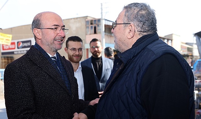 Selçuklu Belediye Lideri Ahmet Pekyatırmacı Besin Toptancıları Sitesi’ndeki işyerlerine ziyaret gerçekleştirdi