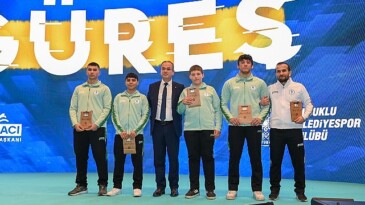 Selçuklu Belediyespor Kulübü atletleri ve antrenörleri için “Selçuklu’nun Şampiyonları Ödül Töreni” gerçekleştirildi