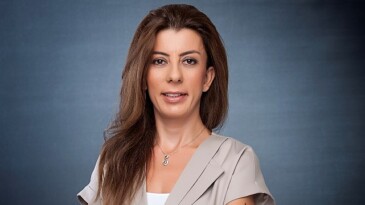 50. yılında 50 genç bayanla mentorluk programına başlıyor