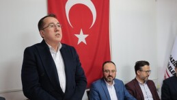 AK Parti Nevşehir Belediye Lider Adayı Dr. Mehmet Savran, Nevşehir Vatan Şehit Şehitleri ve Gazileri Derneği’ni ziyaret etti