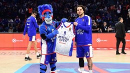 Anadolu Efes Spor Kulübü, 8 Mart Dünya Bayanlar Günü kapsamında Yanındayız Derneği iş birliğiyle değerli bir çalışmaya imza attı