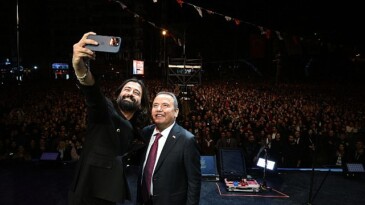 Ata’nın Antalya’ya gelişi Koray Avcı konseriyle kutlandı