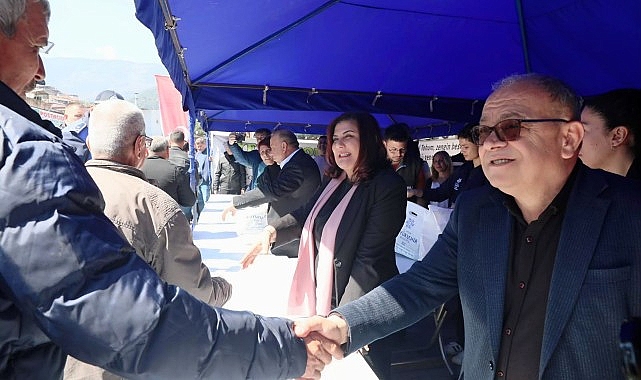 Aydın Büyükşehir Belediye Başkanı Özlem Çerçioğlu, Bozdoğan ilçesinde vatandaşlar ile buluştu
