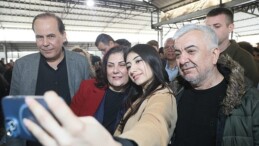 Aydın Büyükşehir Belediye Başkanı Özlem Çerçioğlu, Karpuzlu Belediye lider adayı Tuğrul Ozan ile birlikte Karpuzlu Pazarı’nı ziyaret ederek vatandaşlarla buluştu