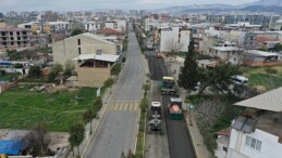 Aydın Büyükşehir Belediyesi, kent genelinde vatandaşlar için daha inançlı yollar ve konforlu hayat alanları oluşturmaya devam ediyor