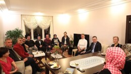 Çetinkaya’dan bayanlara halk eğitim binası kelamı