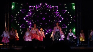 Dans Ritim Topluluğu bir defa daha göz kamaştırdı