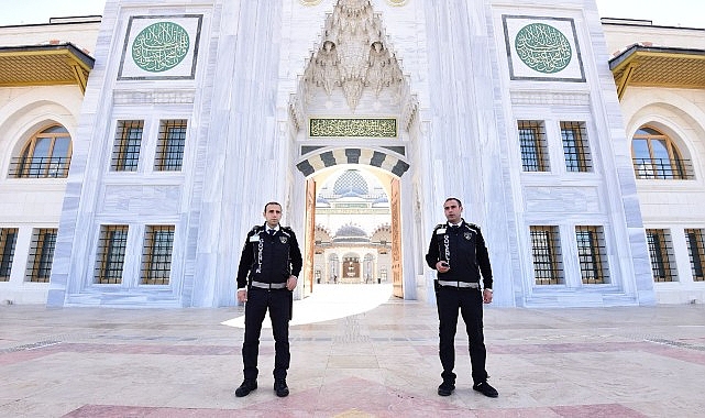 İstanbul Büyükşehir Belediyesi’nin Paklık Hizmeti Verdiği Selatin Cami Sayısı 42’ye Çıktı