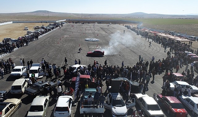 Karaman Belediyesi’nin kıymetli projelerinden biri olan ve gençlere hitap eden Drift Alanı ve Maket Hava Aracı Pisti hizmete girdi