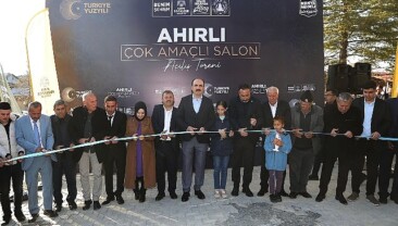 Lider Altay Ahırlı ve Yalıhüyük İlçelerini Ziyaret Etti, Ahırlı Çok Emelli Salonun Açılışını Yaptı
