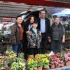 Lider Çerçioğlu, Efekent Pazarında Vatandaşlarla Bir Ortaya Geldi