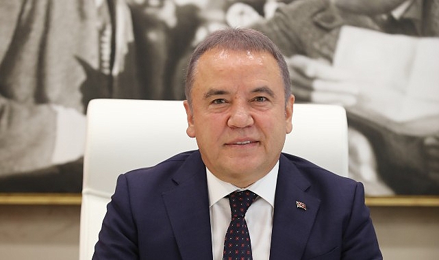 Lider Muhitin Böcek 8 Mart Dünya Bayanlar Günü Bildirisi