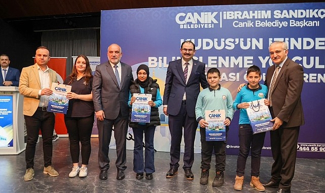 Lider Sandıkçı’dan Öğrencilere Ödül