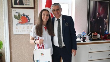 Muay Thai ve kick boks atletinden Lider Topaloğlu’na ziyaret