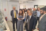Prof. Dr. Naci Görür İzmir’deki yapı ve yer laboratuvarını ziyaret etti