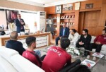 Şampiyon, Kemer 2020 Futbol Kulübü’nden Lider Topaloğlu’na ziyaret