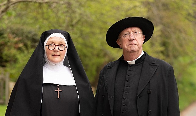 Tanınan Hata Draması Peder Brown Yeniden Çok Hareketli