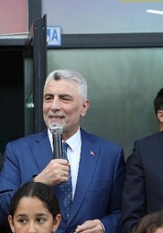Ticaret Bakanı Bolat Konya Büyükşehir’in Karapınar’a Kazandırdığı Bilgehane ve Lise Medeniyet Akademisi’nin Açılışını Yaptı
