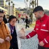 Türk Kızılay Konak Şubesinden İftar Kumanya Dağıtımı