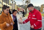 Türk Kızılay Konak Şubesinden İftar Kumanya Dağıtımı