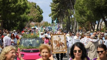 13. Alaçatı Ot Şenliği milyonları ağırladı